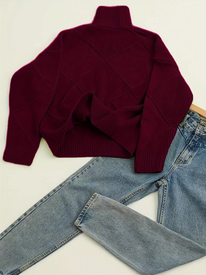 Fakturowany sweter z golfem