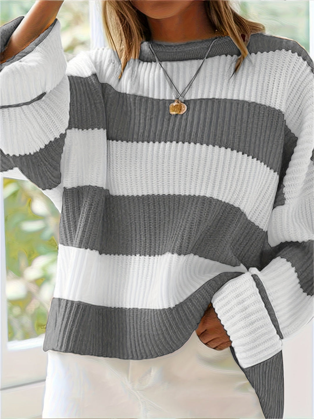 Swobodny Colorblock sweter