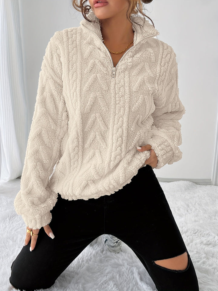 Przytulny fakturowany sweter