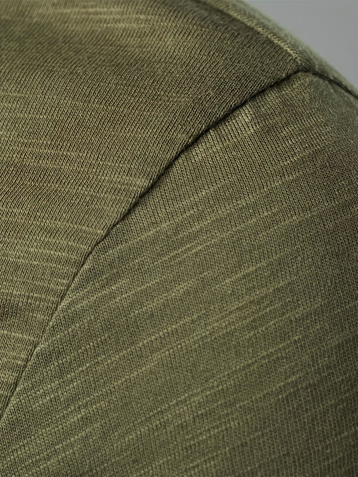 Klasyczny Button-Placket Henley