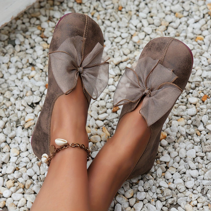 Bow-Accent wsuwane baleriny