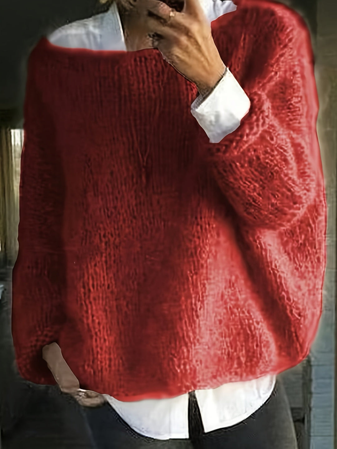 Swobodny sweter z okrągłym dekoltem