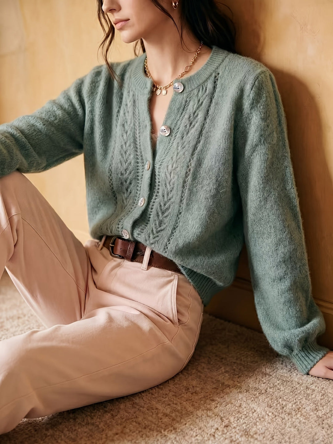 Miękko fakturowany Round-Neck kardigan