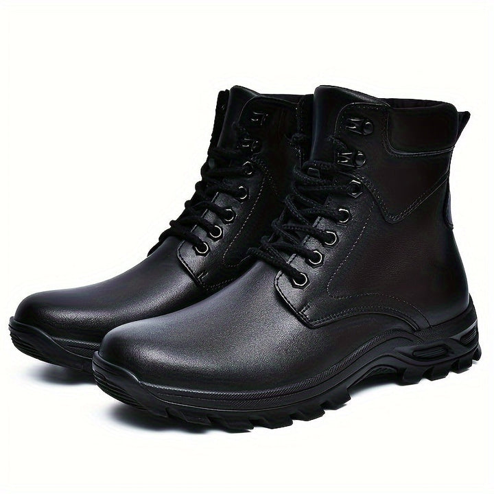 Solidny sznurowane buty