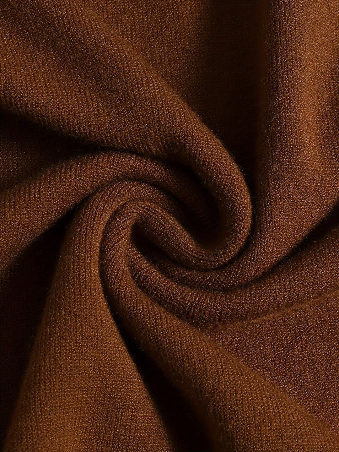 Elegancki wysoki-szyja sweter