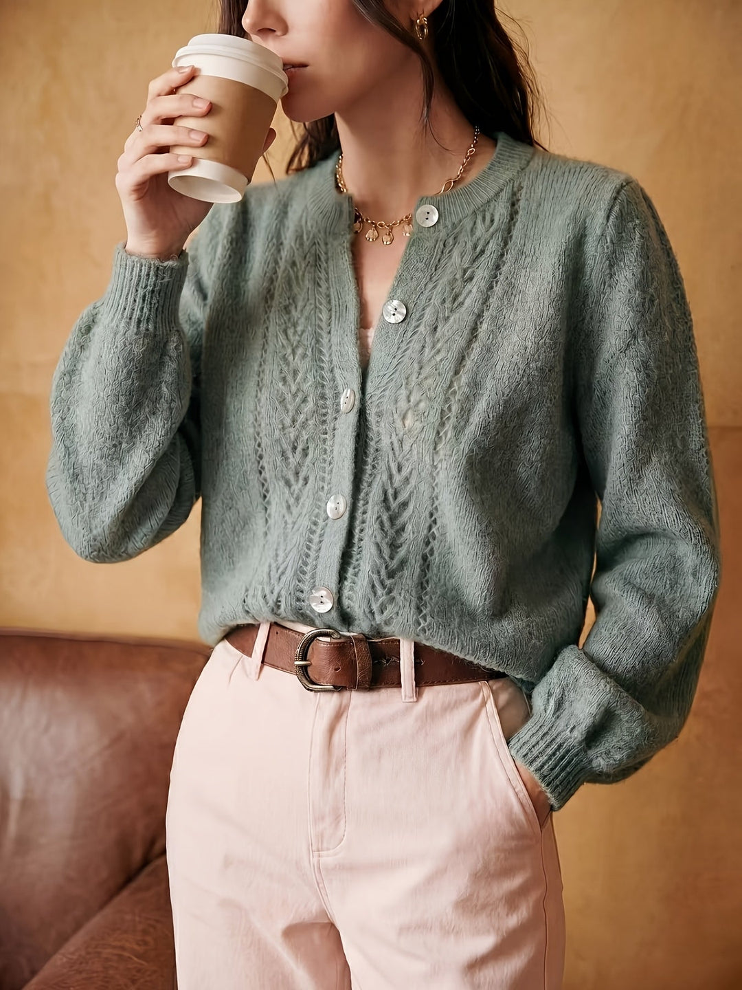 Miękko fakturowany Round-Neck kardigan