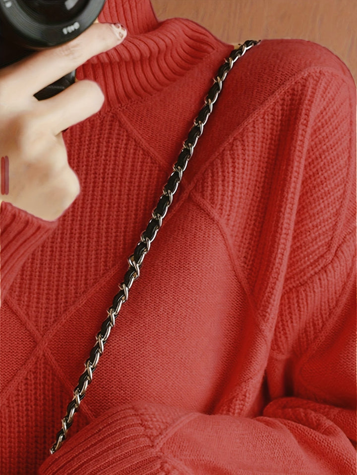 Fakturowany sweter z golfem