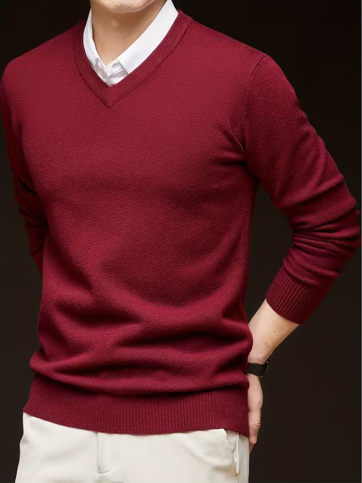 Elegancki sweter z dekoltem V