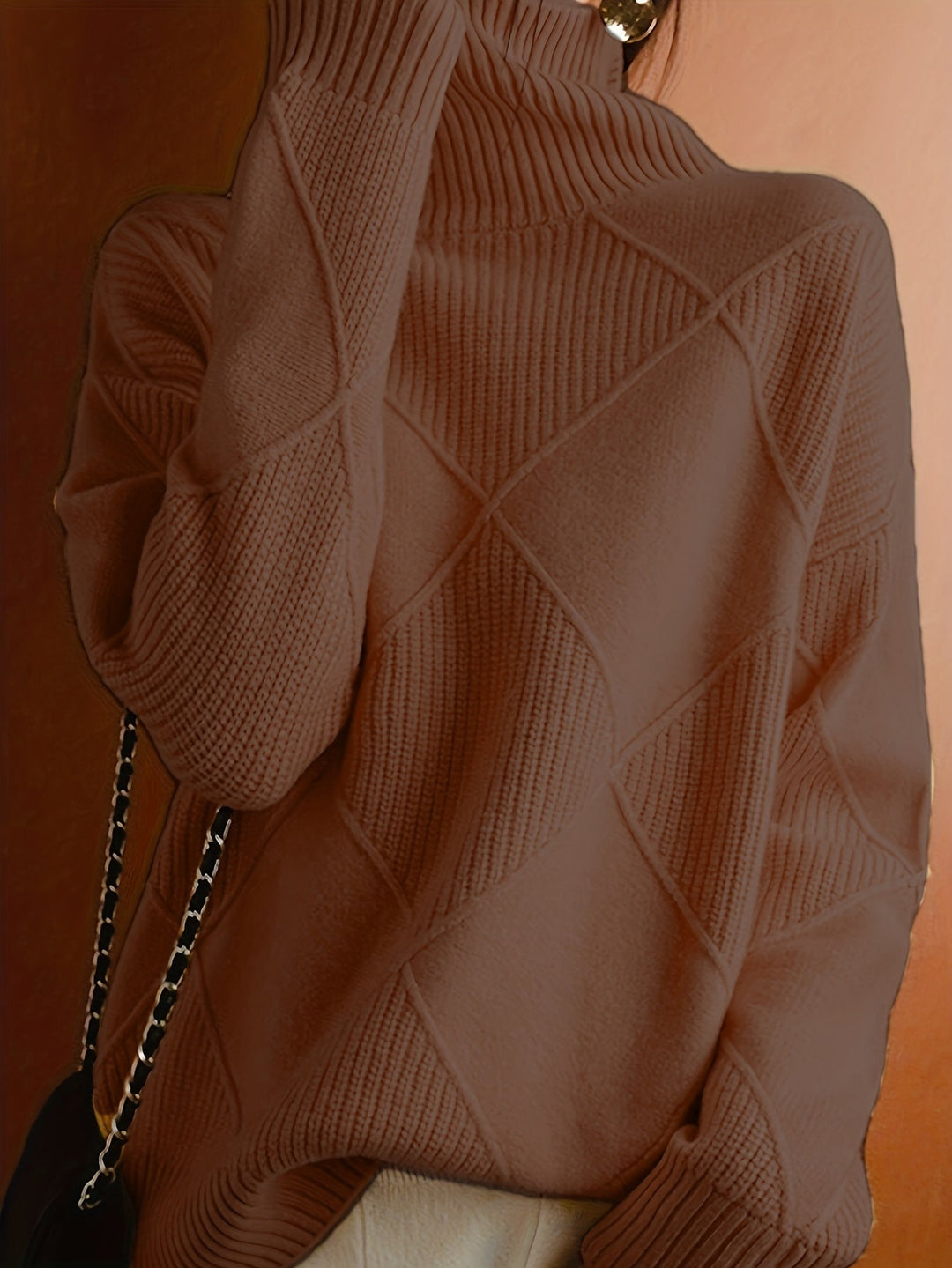 Fakturowany sweter z golfem