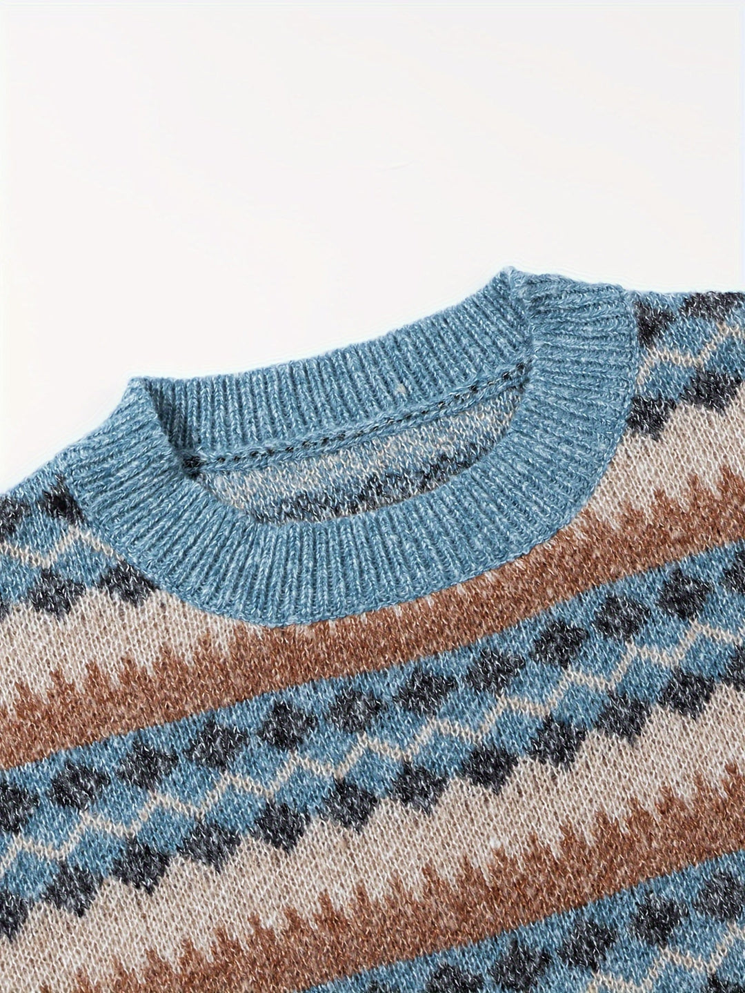 Tradycyjny wzorzysty sweter