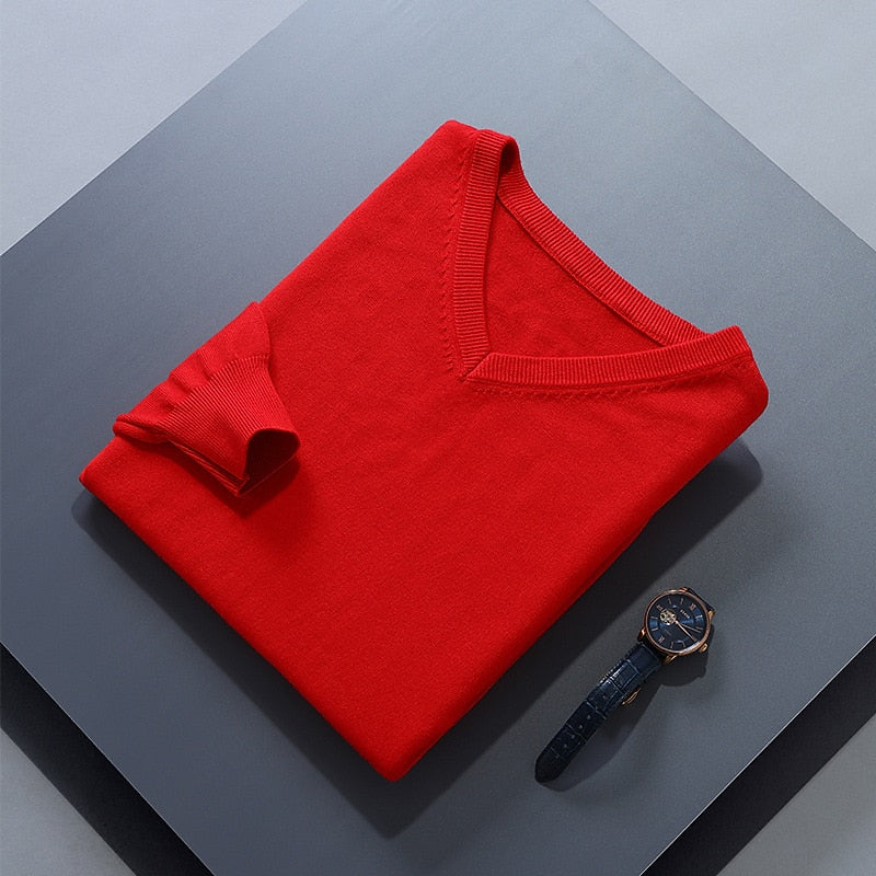 Elegancki sweter z dekoltem V