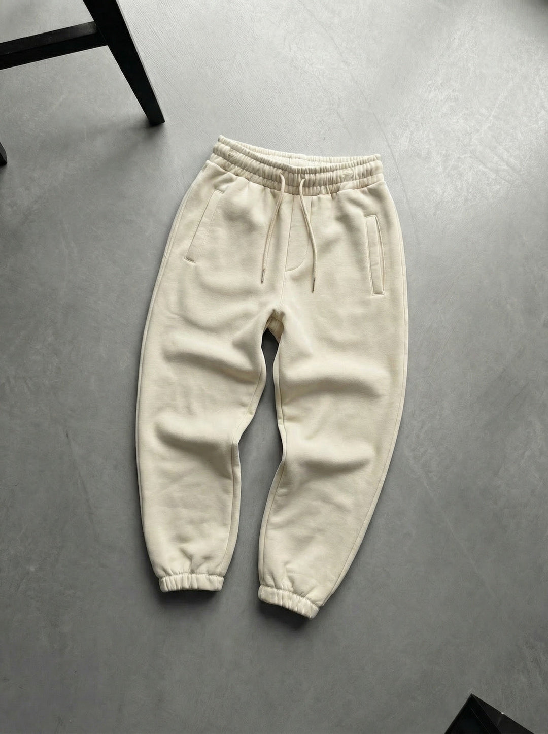 Basic Jogger - Antyczna Biała