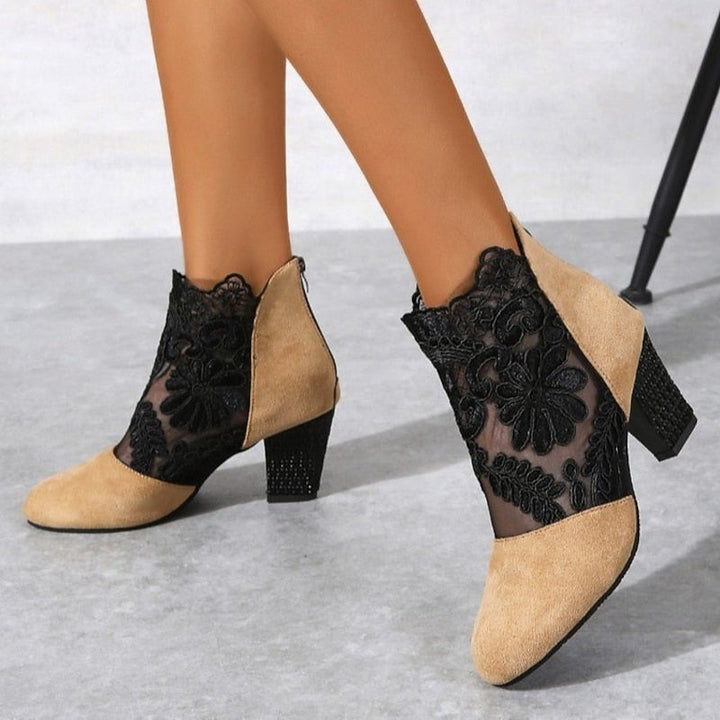 Koronka-akcent Heeled botki