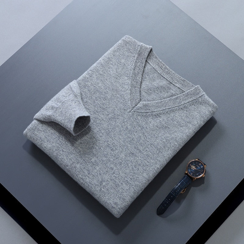 Elegancki sweter z dekoltem V