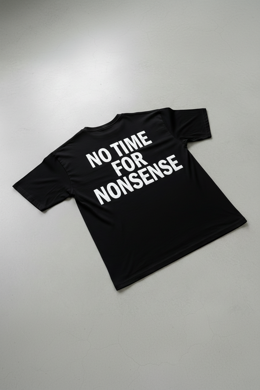 Oversize Nonsense T-shirt - Czarny i Biały