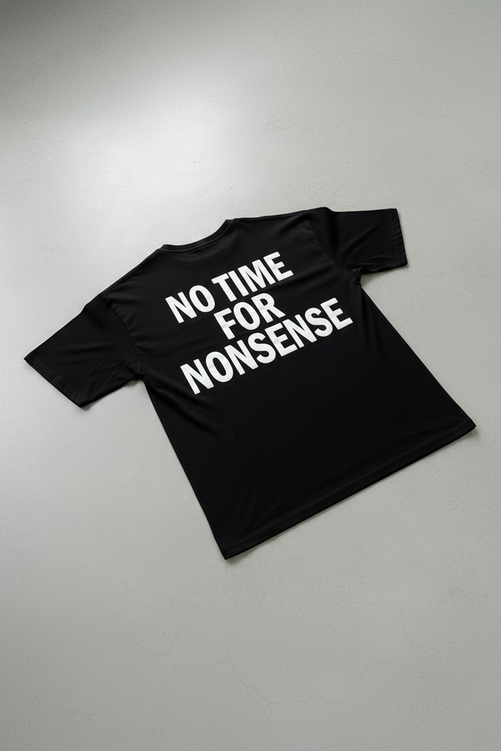 Oversize Nonsense T-shirt - Czarny i Biały