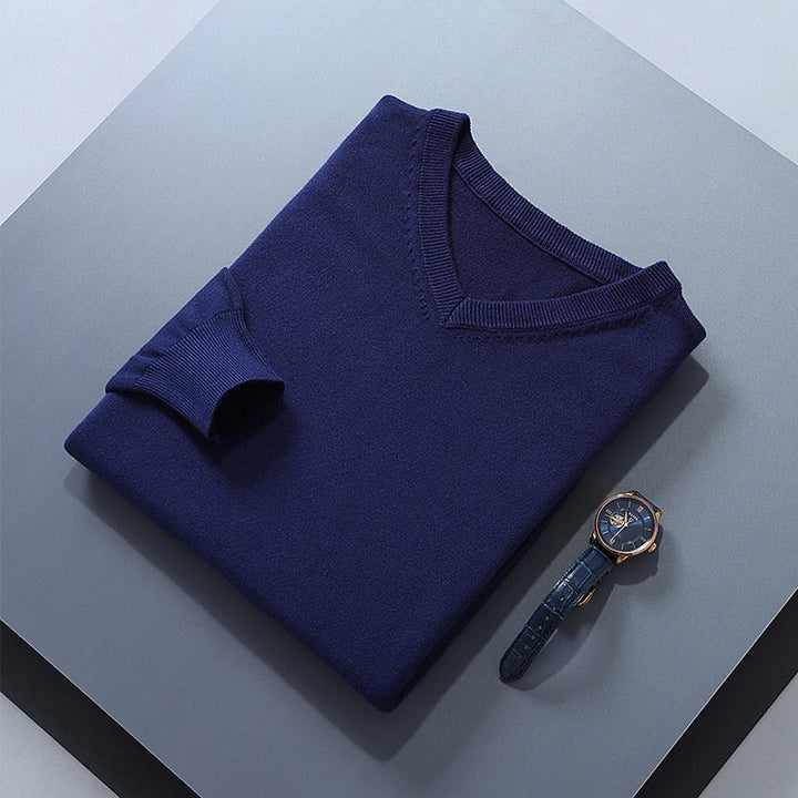 Elegancki sweter z dekoltem V