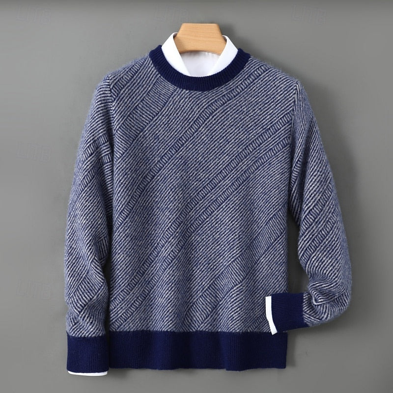 Fakturowany sweter z okrągłym dekoltem