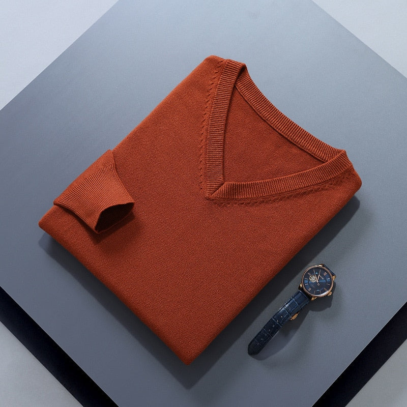 Elegancki sweter z dekoltem V